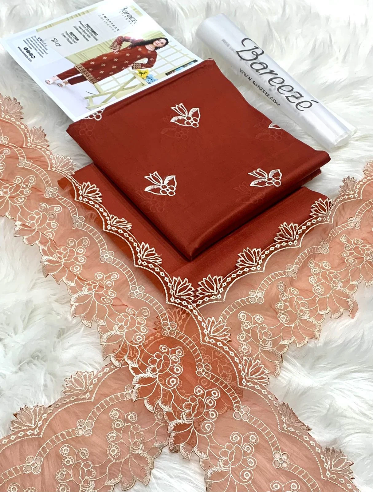 Bareeze Lawn 2 Piece Embroidered Suit