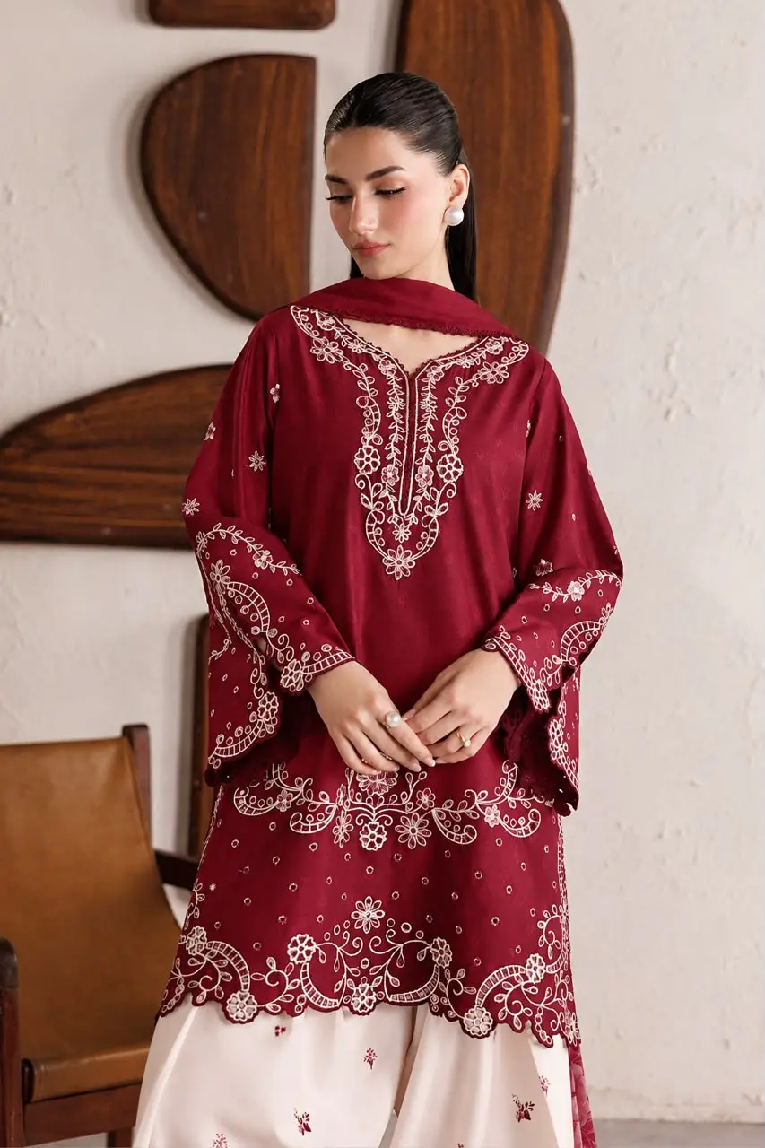 IZNIK Silk Embroidered 3 Piece Suit 2026